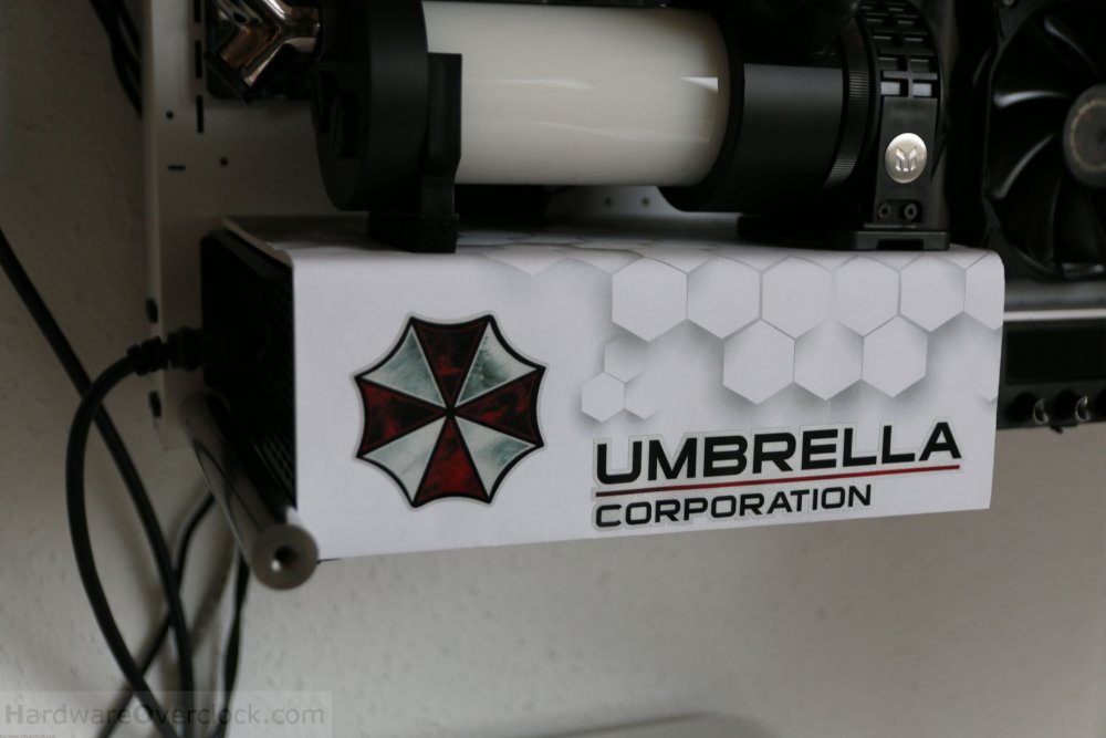 04-Umbrella-Corp-PC-fertig.jpg